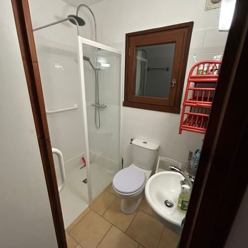 location-estivale-gites-villereal-vacances-loyer-eteSalle de bain 2